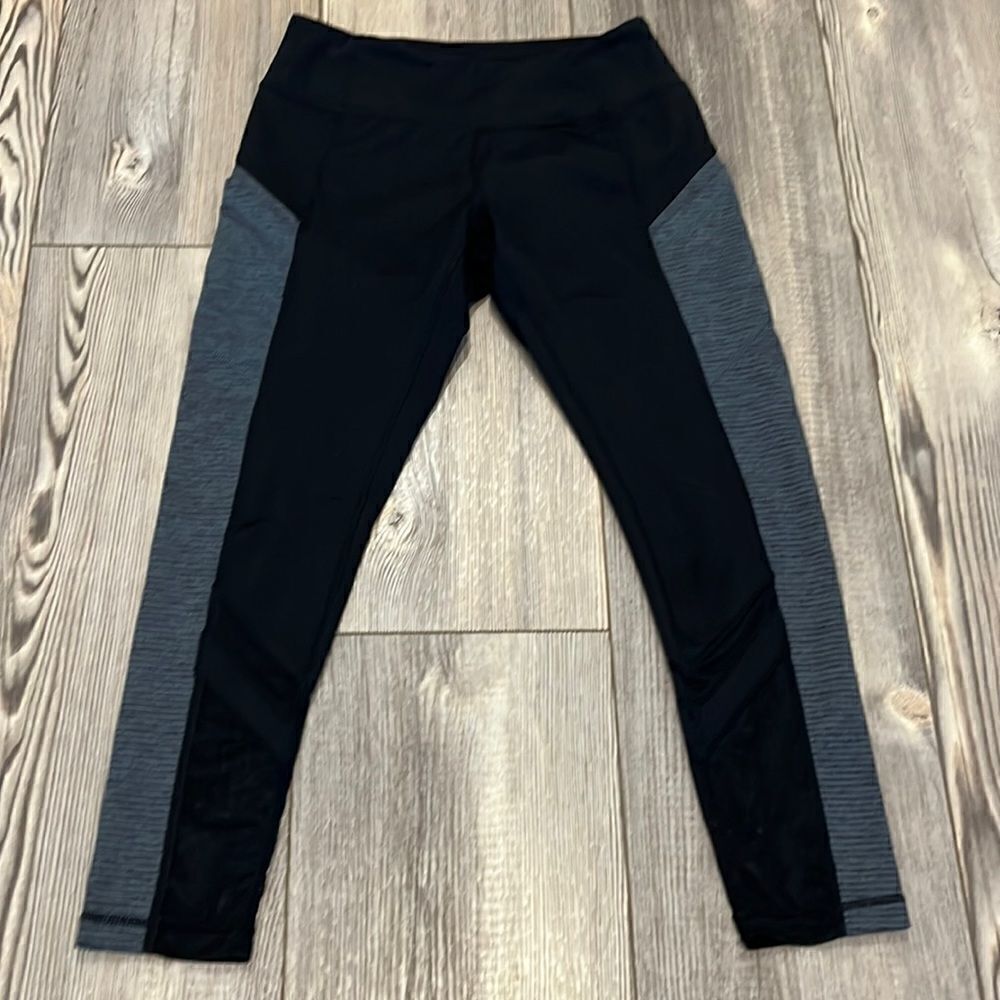 Zella Womens Cropped Leggings